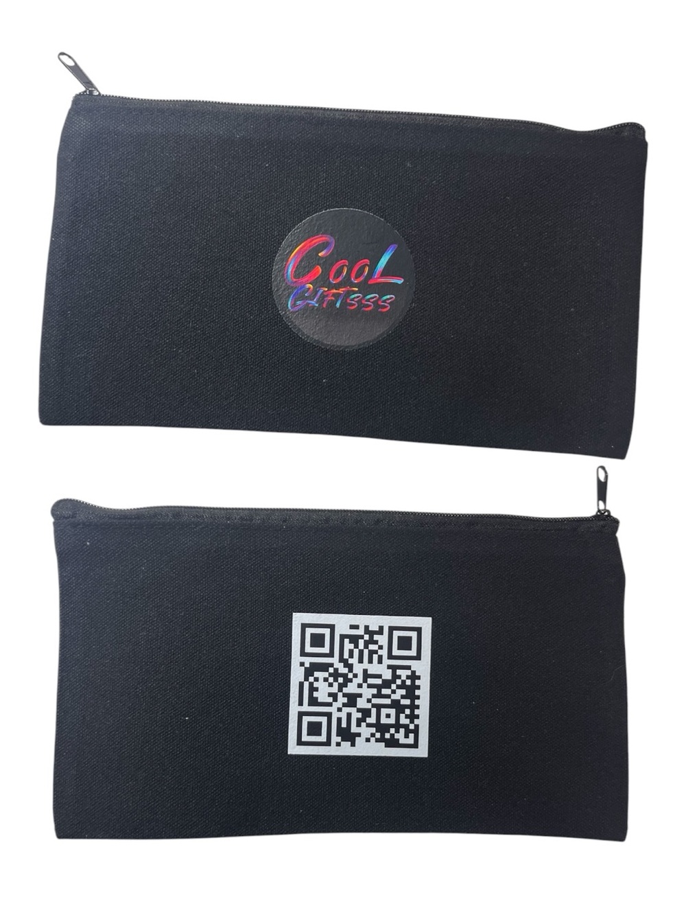 1 makeup bag customizable with your QR code & design in my closet or your logo.